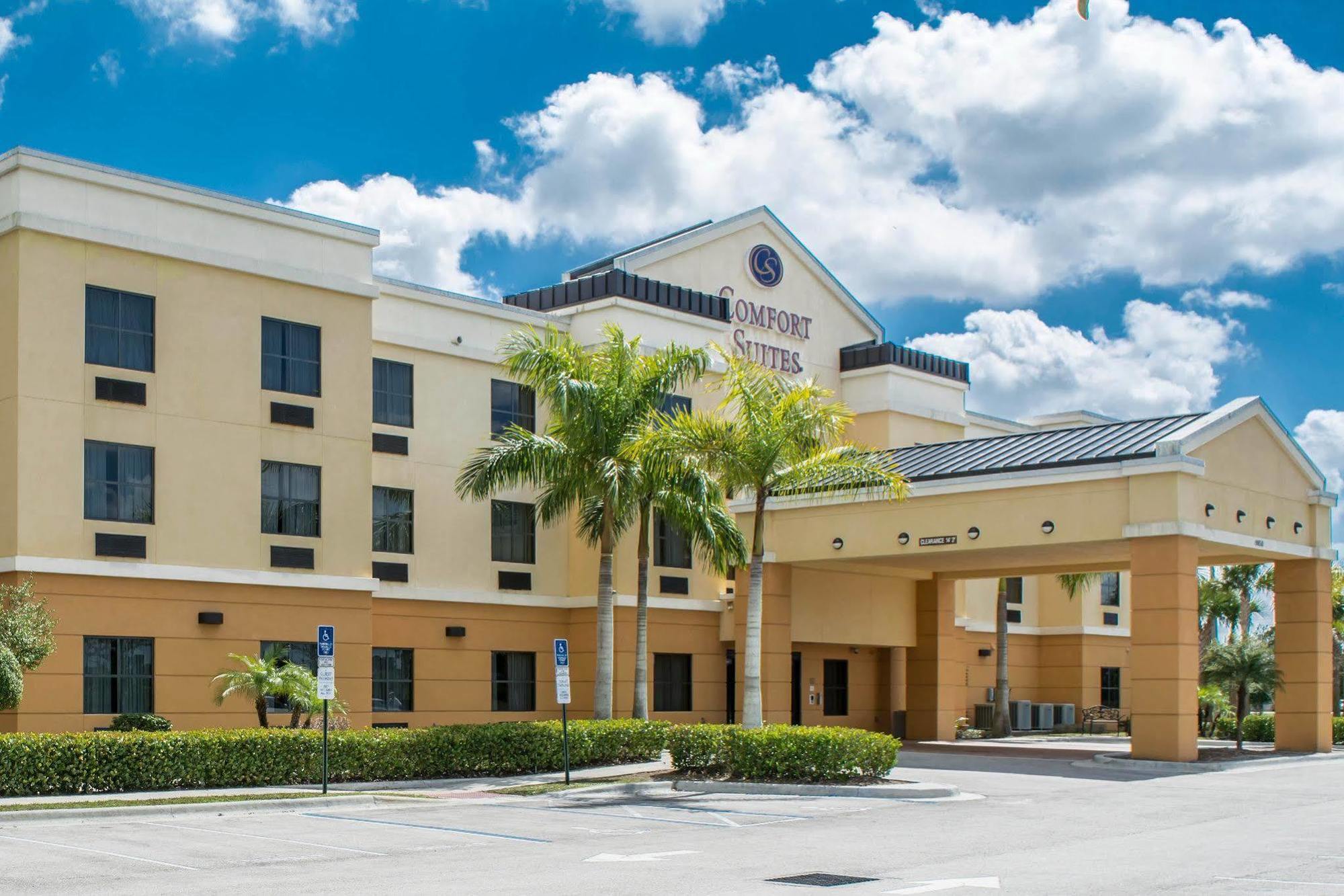 Comfort Suites Vero Beach I-95 Exterior foto